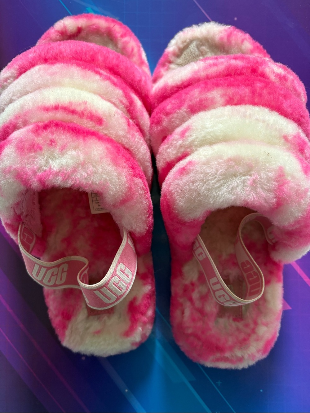 women’s size 6 furry authentic ugg